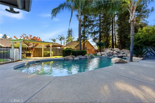 $640,000 | 412 North Kanai Avenue, Porterville, CA 93257