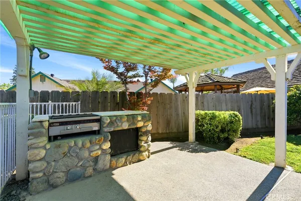 $640,000 | 412 North Kanai Avenue, Porterville, CA 93257