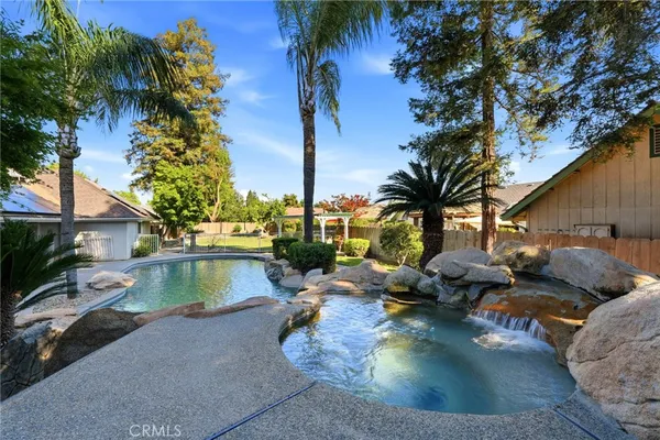 $640,000 | 412 North Kanai Avenue, Porterville, CA 93257