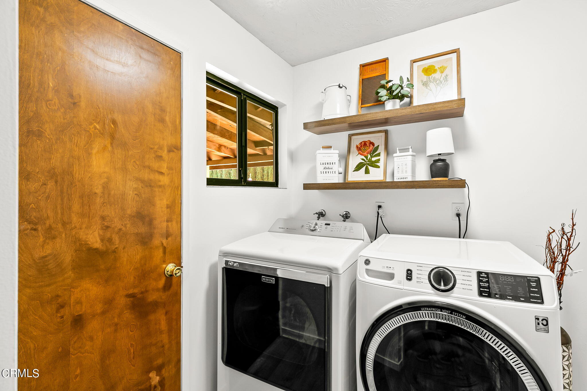 959 Tico Road Ojai, CA 93023 - Photo 22 of 33 Laundry Area