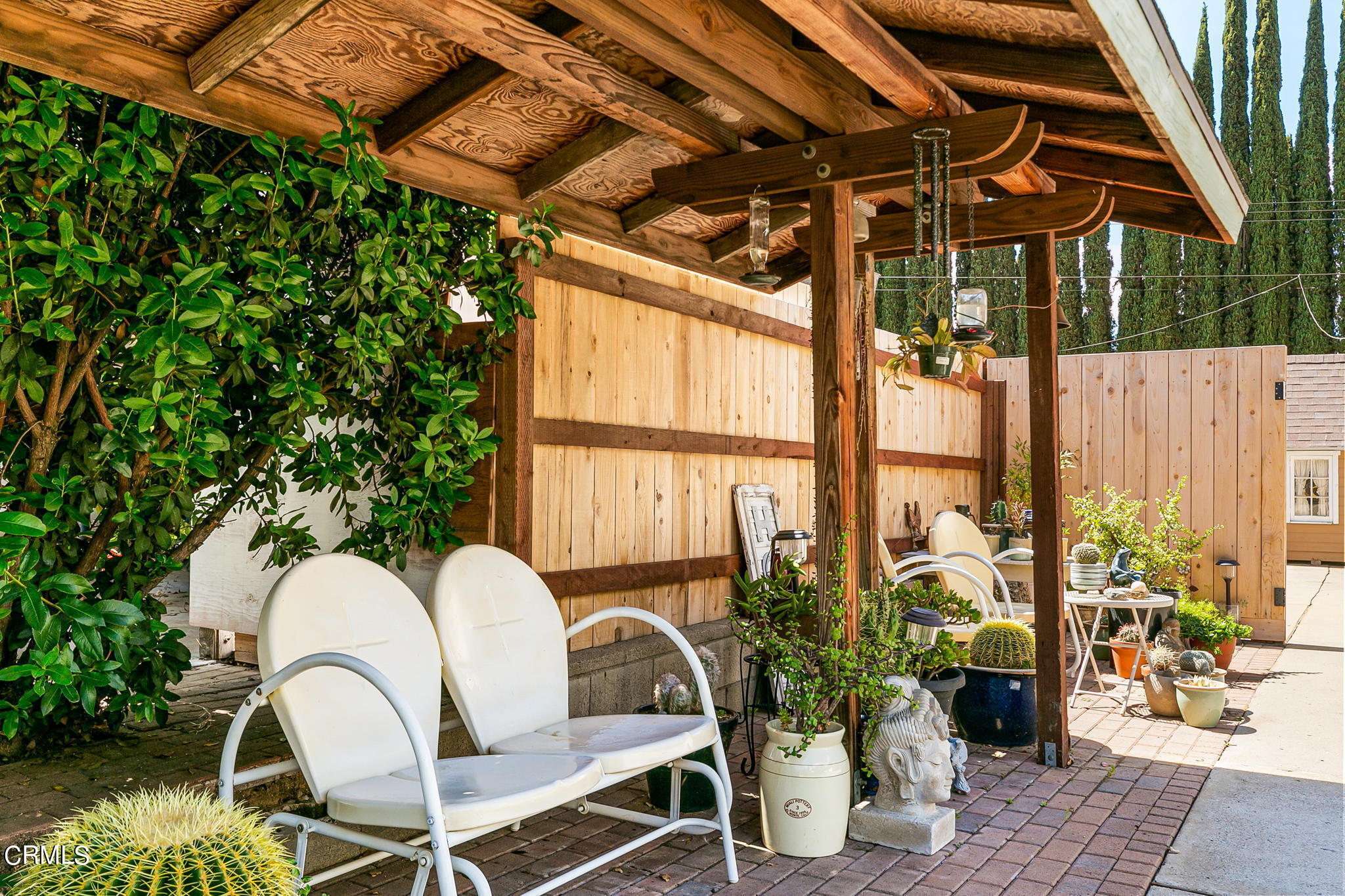 959 Tico Road Ojai, CA 93023 - Photo 25 of 33 Front Sitting Area