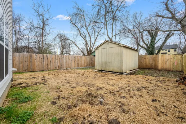 $2,425 | 454 East State Street, Murfreesboro, TN 37130
