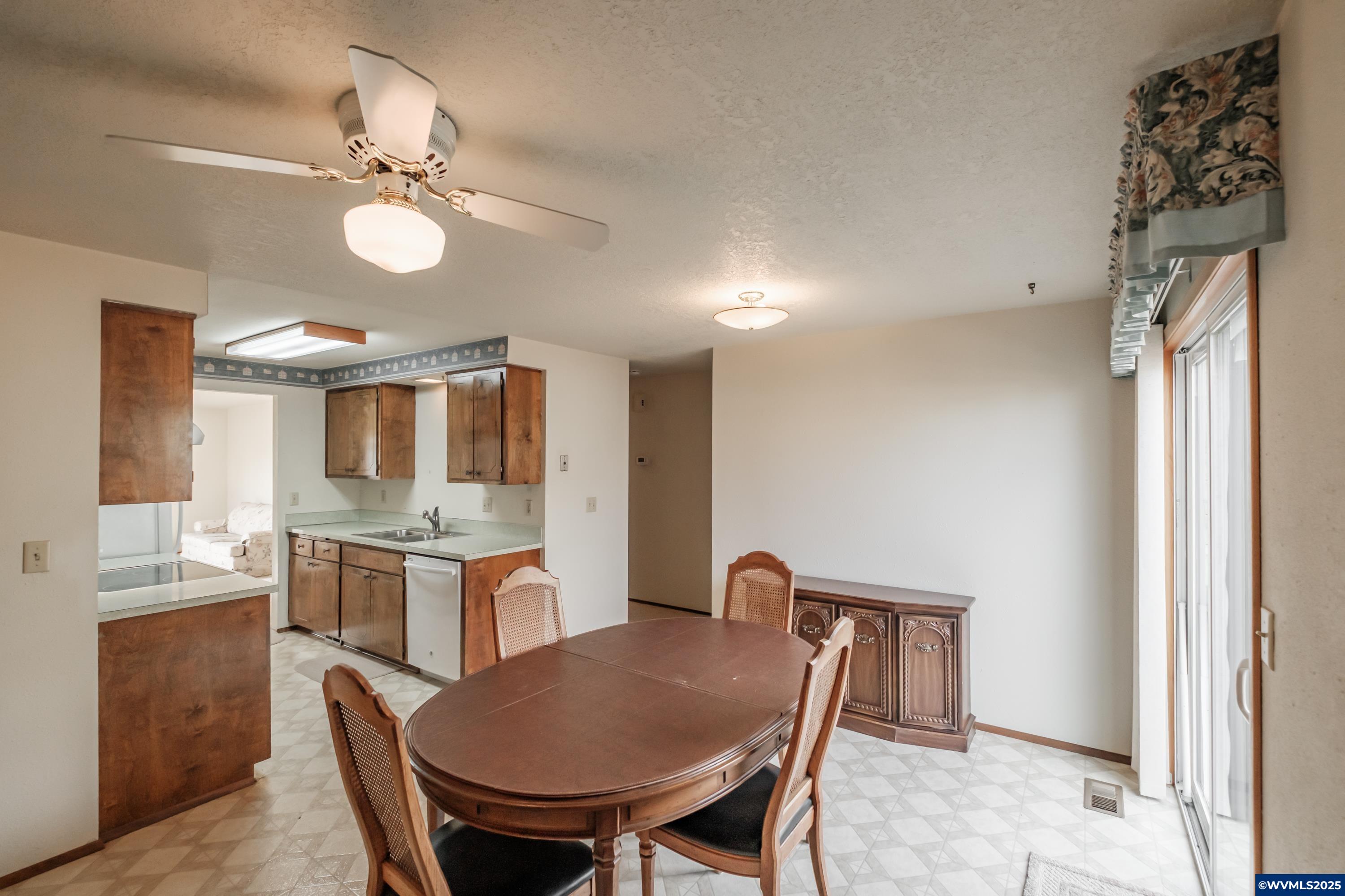 6152 Weldon Place Southwest Albany, OR 97321 - Photo 13 of 32 Gallery Image 13