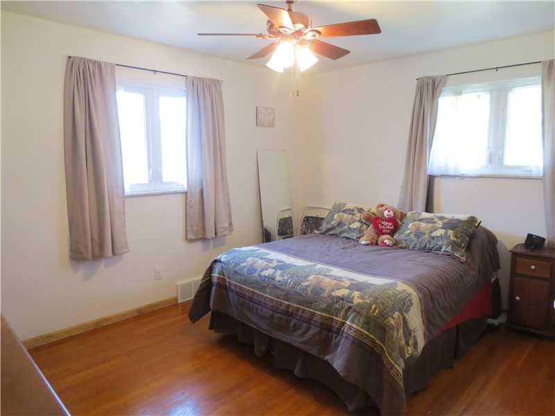 185 Ford City Road Freeport, PA 16229 - Photo 8 of 19 Master Bedroom. New ceiling fan with light and double closet