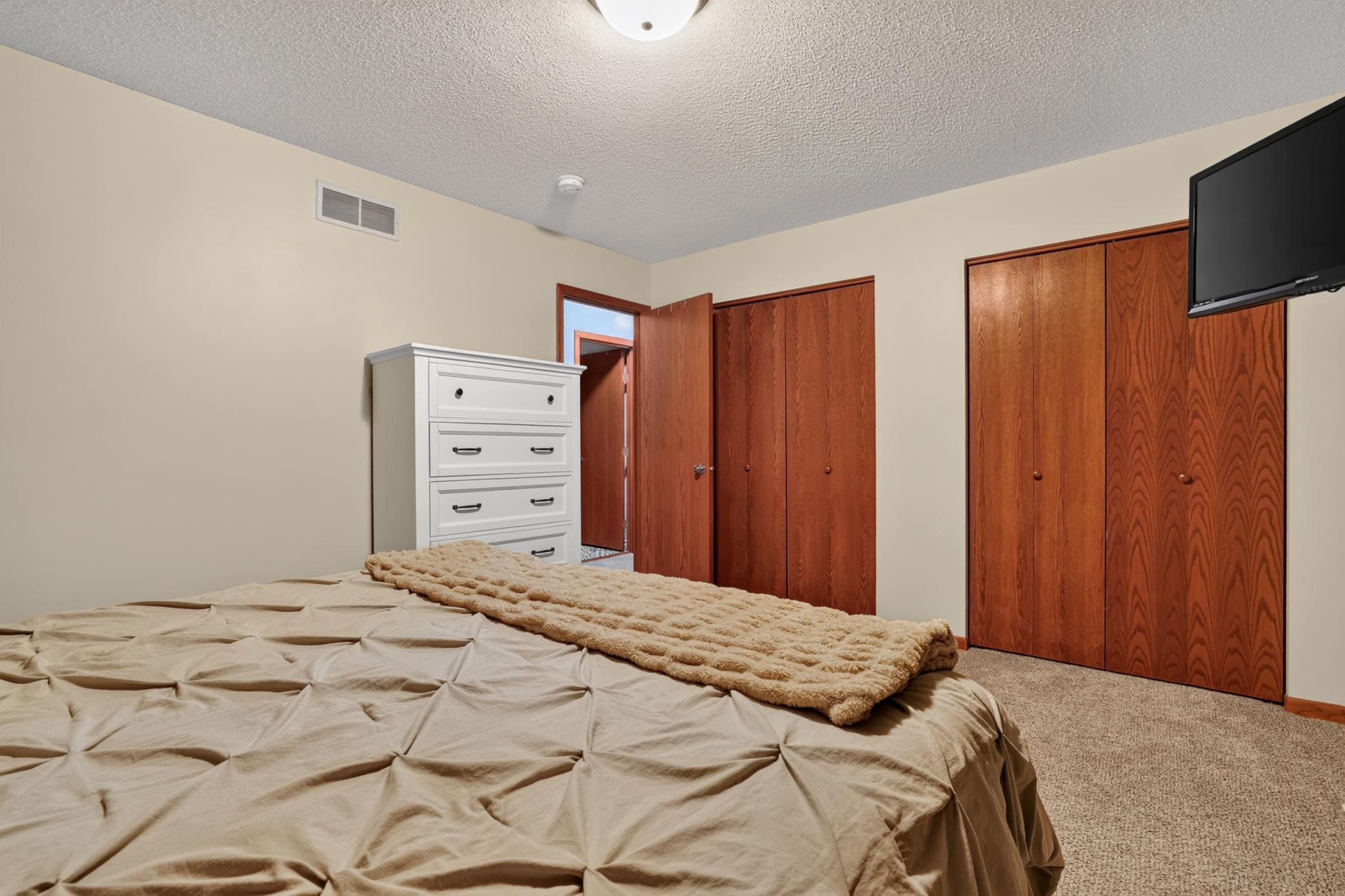 4838 11 Court Northwest Rochester, MN 55901 - Photo 23 of 47