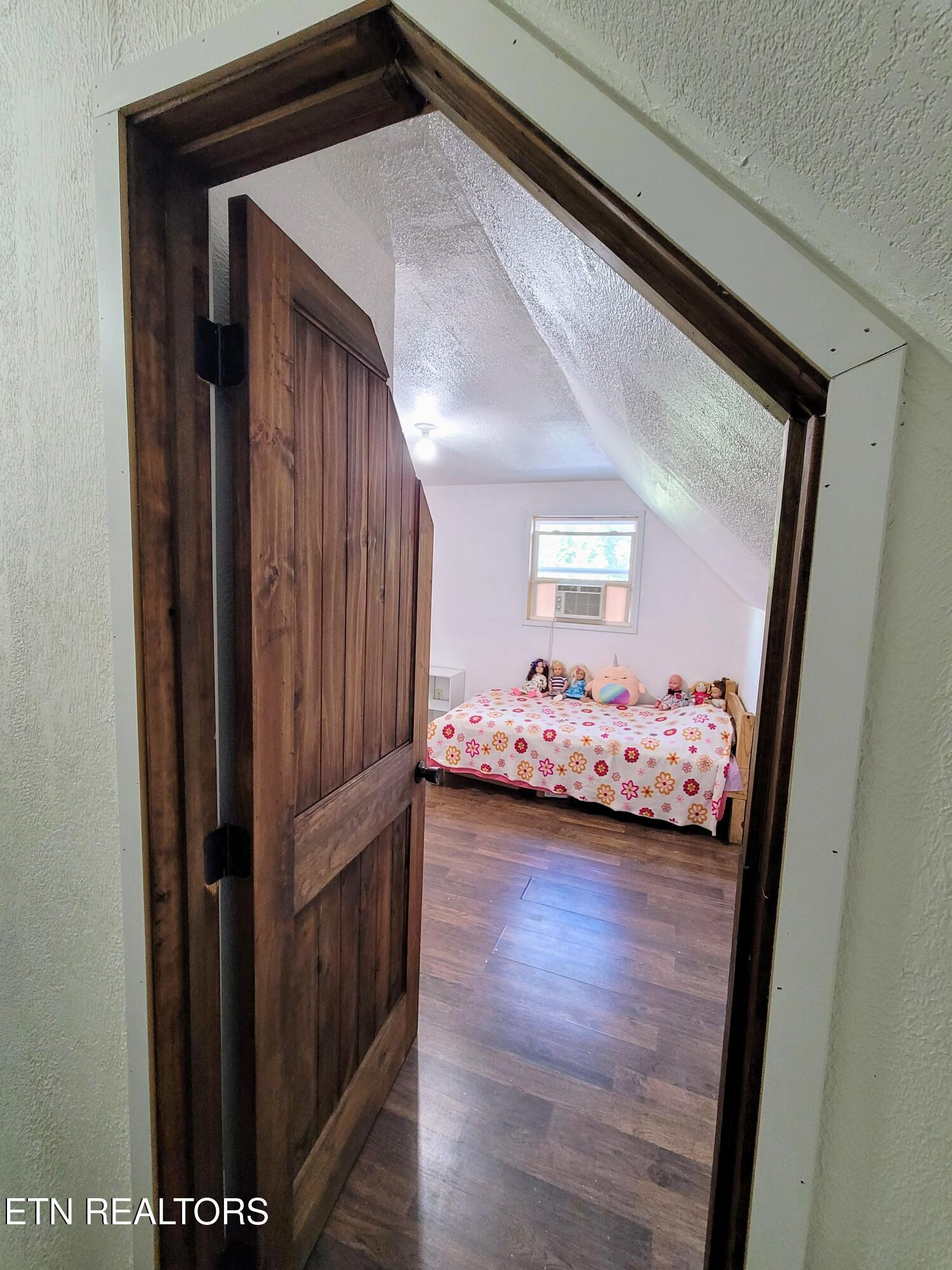 645 Lynn Rothwell Road Pikeville, TN 37367 - Photo 13 of 25 image (10)