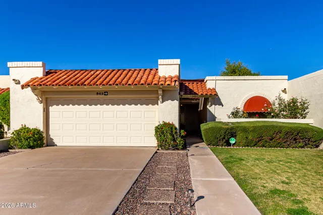 $450,000 | 942 East Laguna Drive, Tempe, AZ 85282