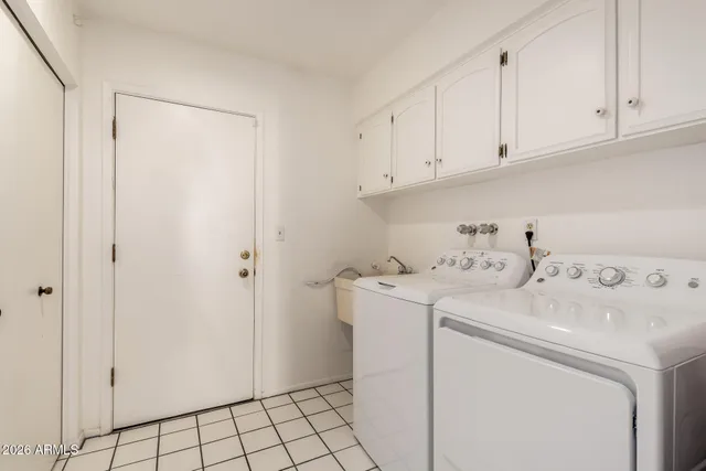 $450,000 | 942 East Laguna Drive, Tempe, AZ 85282