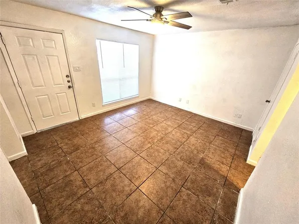 $1,495 | 724 Bluebonnet Drive, Unit A, Keller, TX 76248