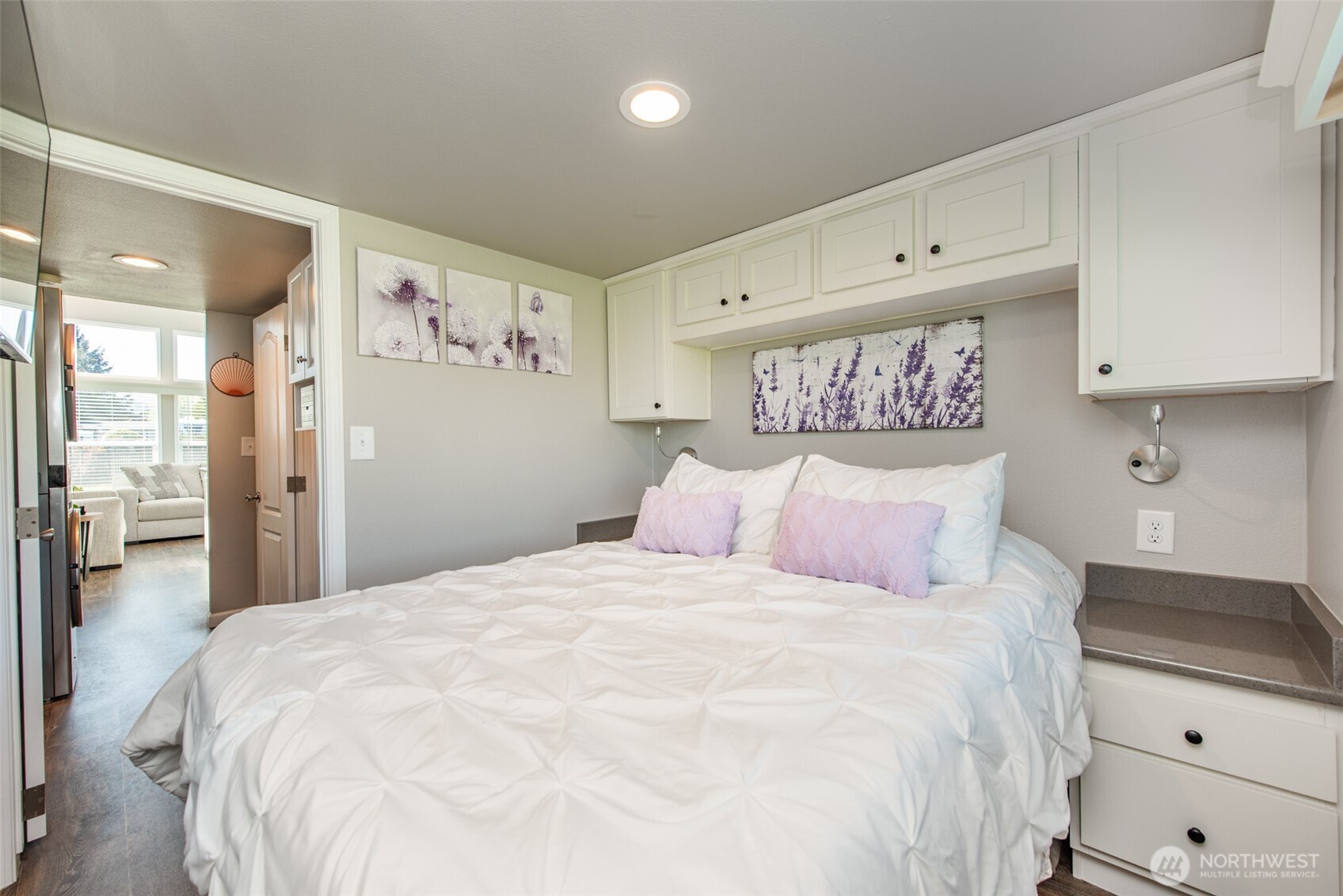 82 Williamson Road Sequim, WA 98382 - Photo 23 of 40 a large white bed in a white room