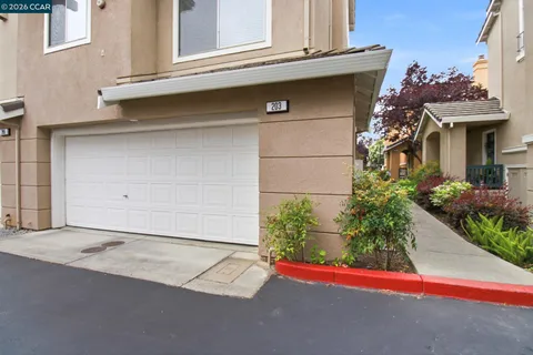 $949,000 | 203 Swan Court, Danville, CA 94506