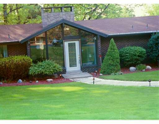 2175 Ridge Drive Mars, PA 16046 - Photo 1 of 8 Exterior Front.
