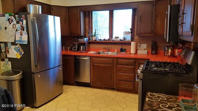 1758 Rt 590 Hawley, PA 18428 - Photo 12 of 18