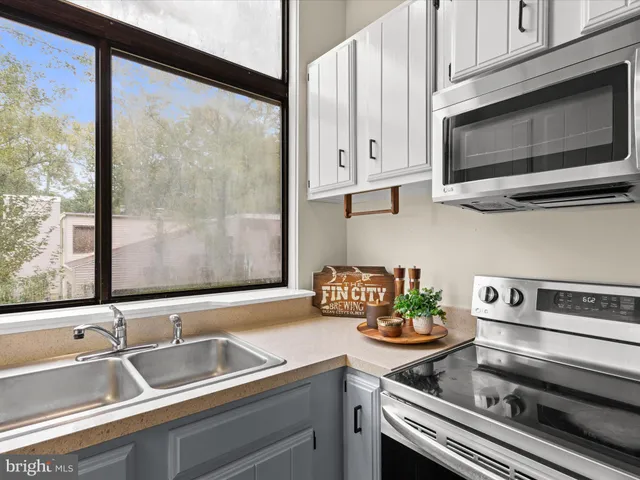 $245,000 | 438 Ocean Parkway, Unit 4, Berlin, MD 21811