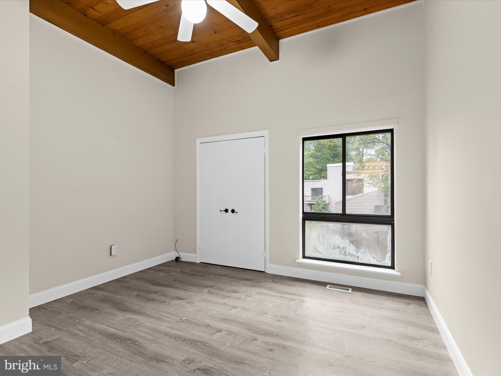 438 Ocean Parkway, Unit 4 Berlin, MD 21811 - Photo 24 of 81 Primary Bedroom