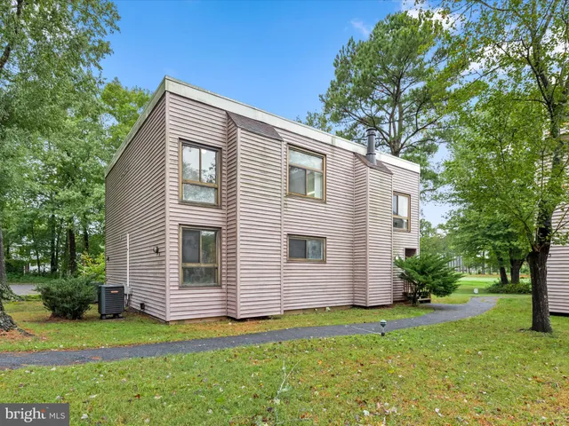 $238,000 | 438 Ocean Parkway, Unit 4, Berlin, MD 21811