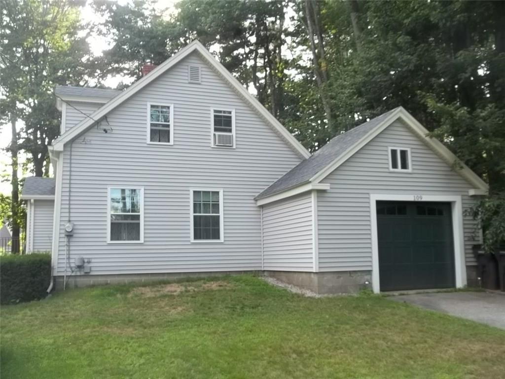 109 Old Port Road Kennebunk, ME 04043 - Photo 4 of 25 Garage on Side of Home