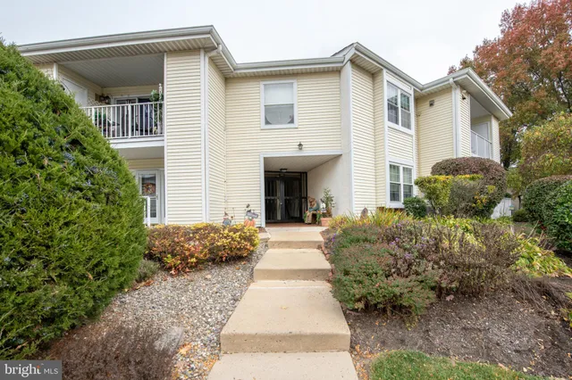 $319,900 | 1307 Steamboat Station, Southampton, PA 18966