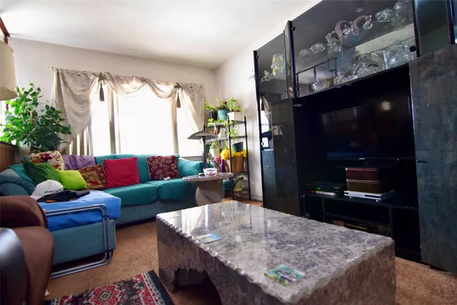 $625,000 | 3317 Gunther Avenue | Baychester