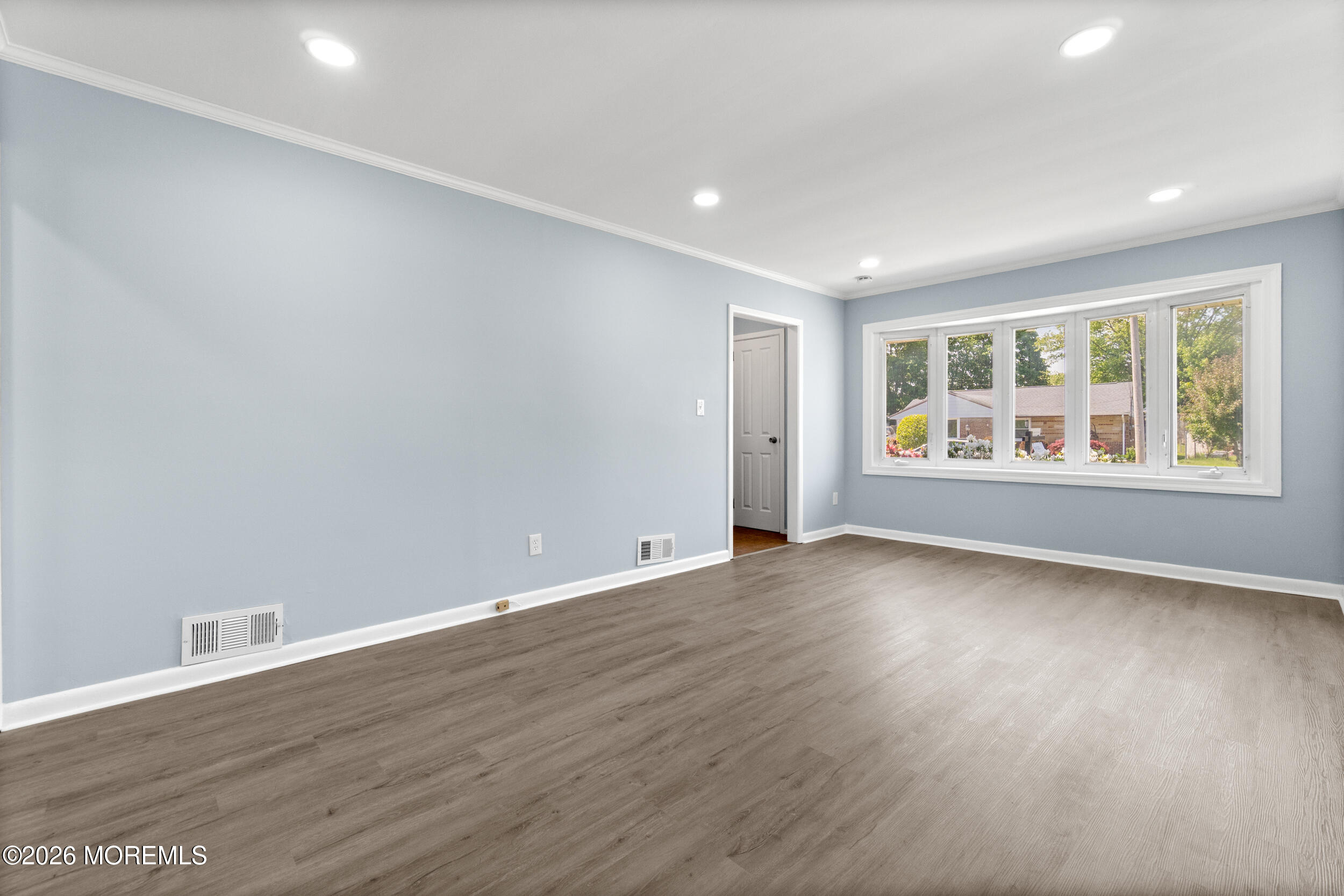 31 Stevens Road Edison, NJ 08817 - Photo 4 of 15 image-02