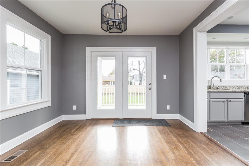 321 Blue Ridge Road Indianapolis, IN 46208 - Photo 10 of 36