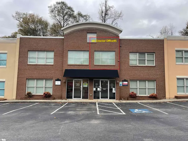 $450 | 300 John Street, Greer, SC 29651