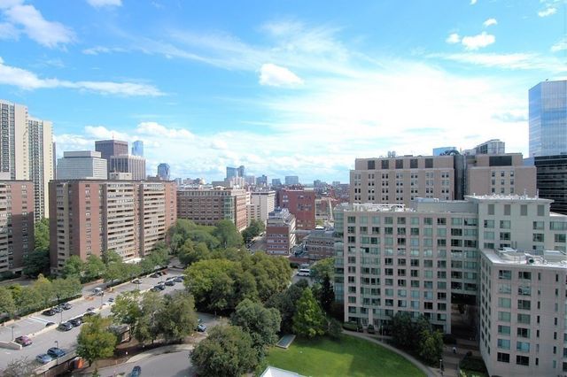 a view of entryway with a sink
