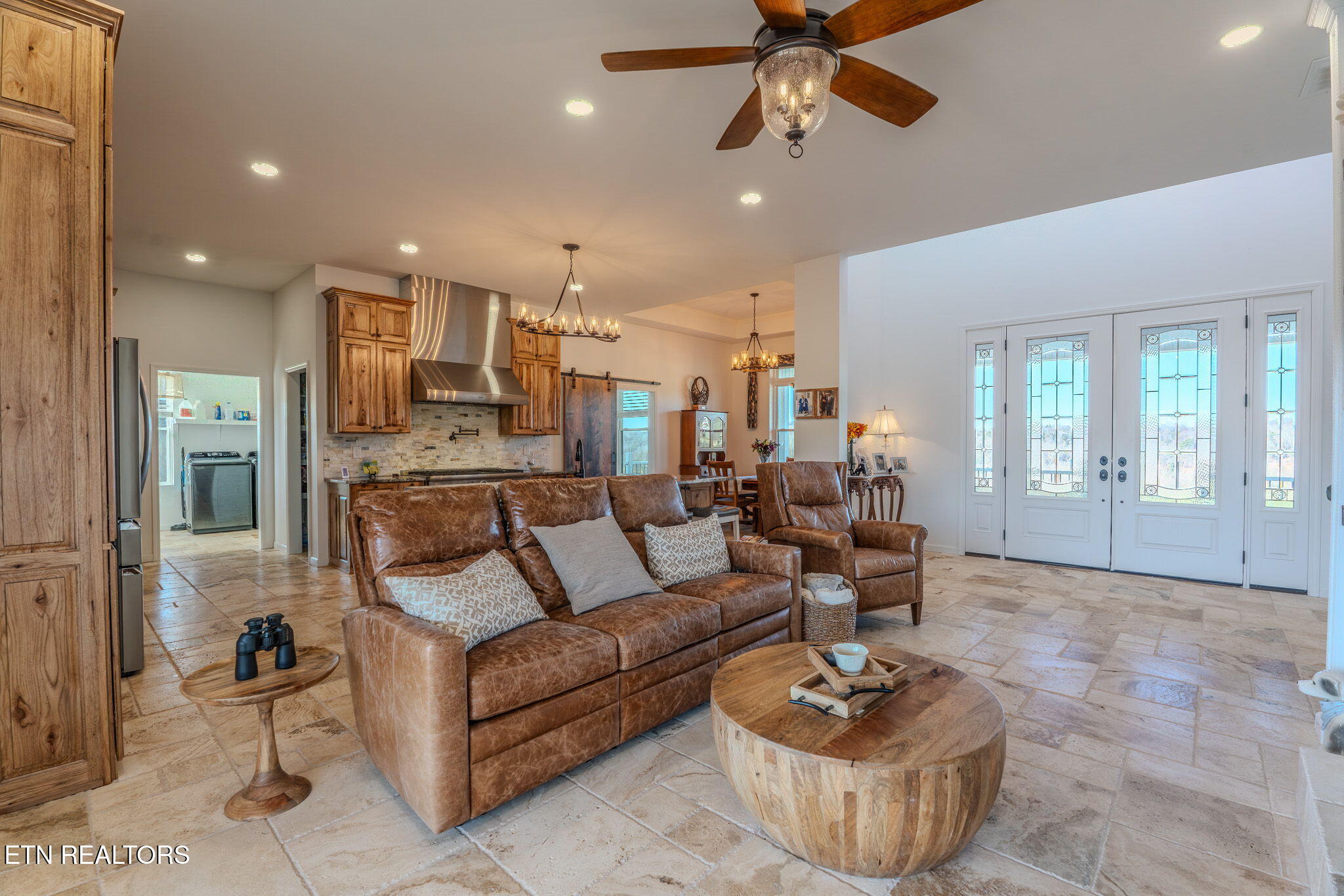 2324 Holston View Road New Market, TN 37820 - Photo 13 of 52 20-web-or-mls-_DSC4609-HDR