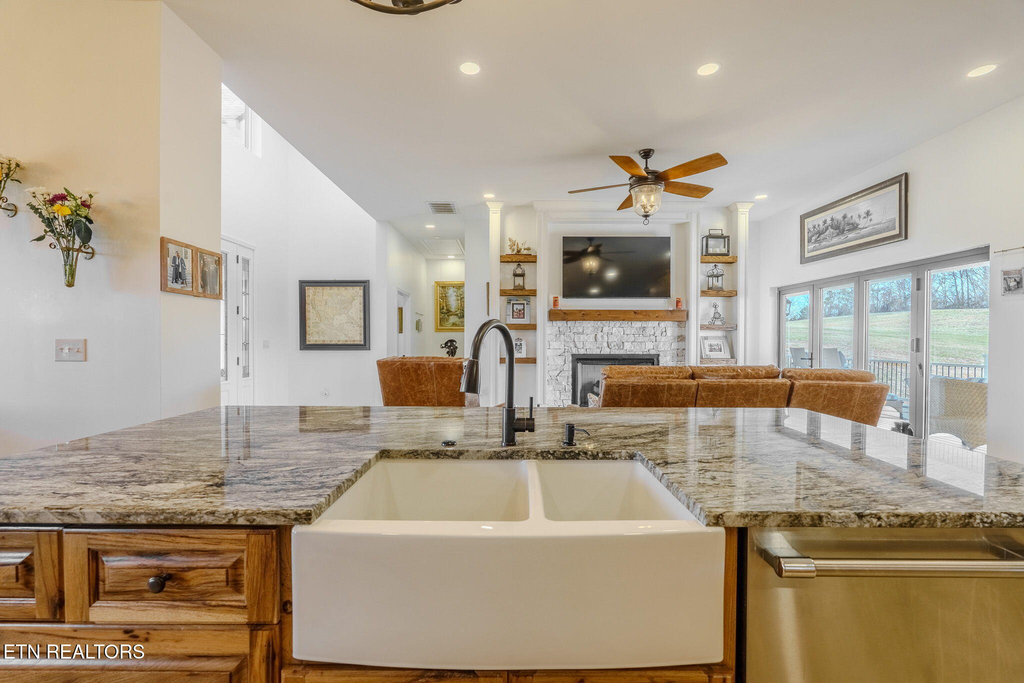 2324 Holston View Road New Market, TN 37820 - Photo 19 of 52 22-web-or-mls-_DSC4661-HDR