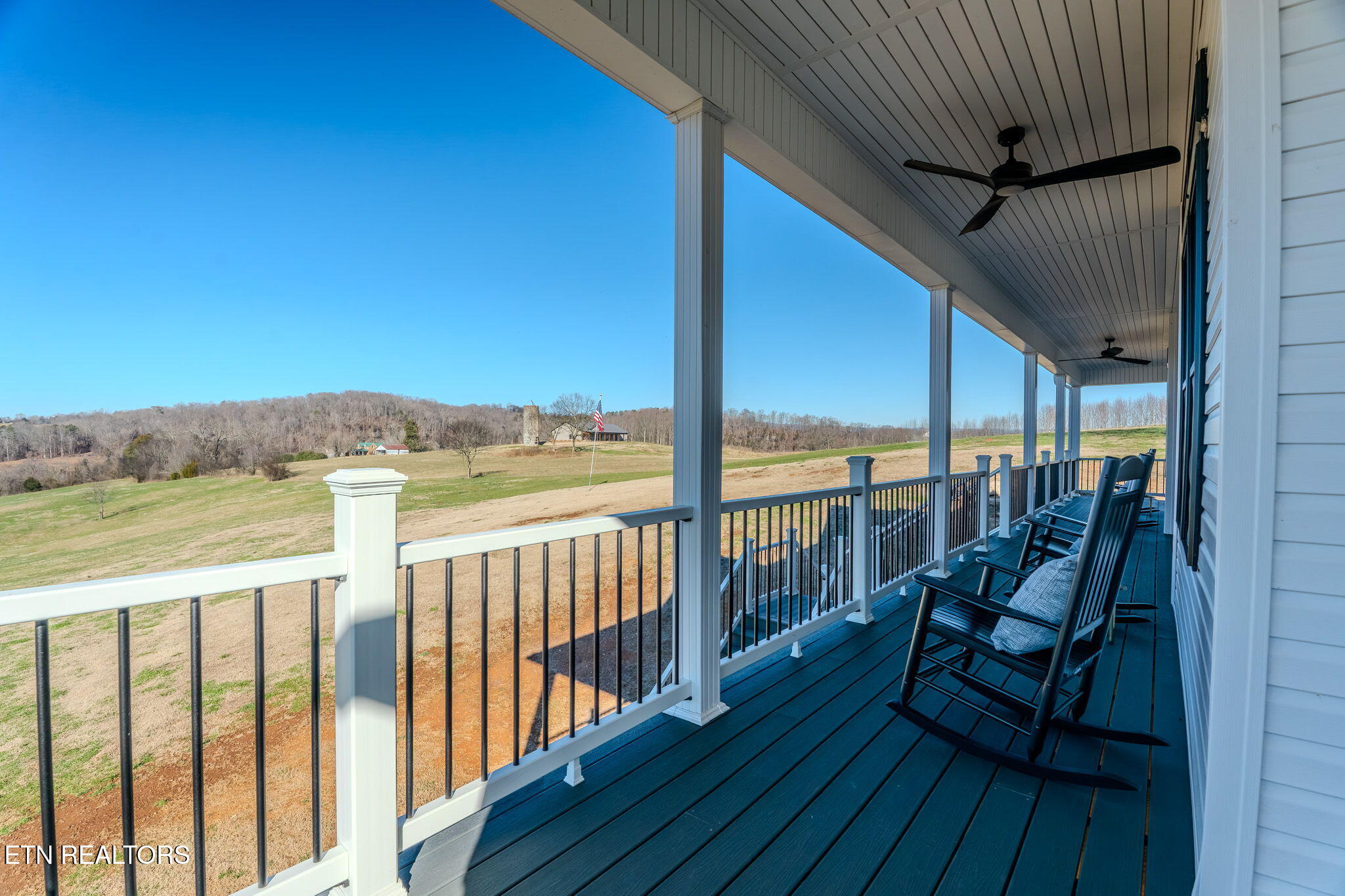 2324 Holston View Road New Market, TN 37820 - Photo 3 of 52 48-web-or-mls-_DSC5158-HDR