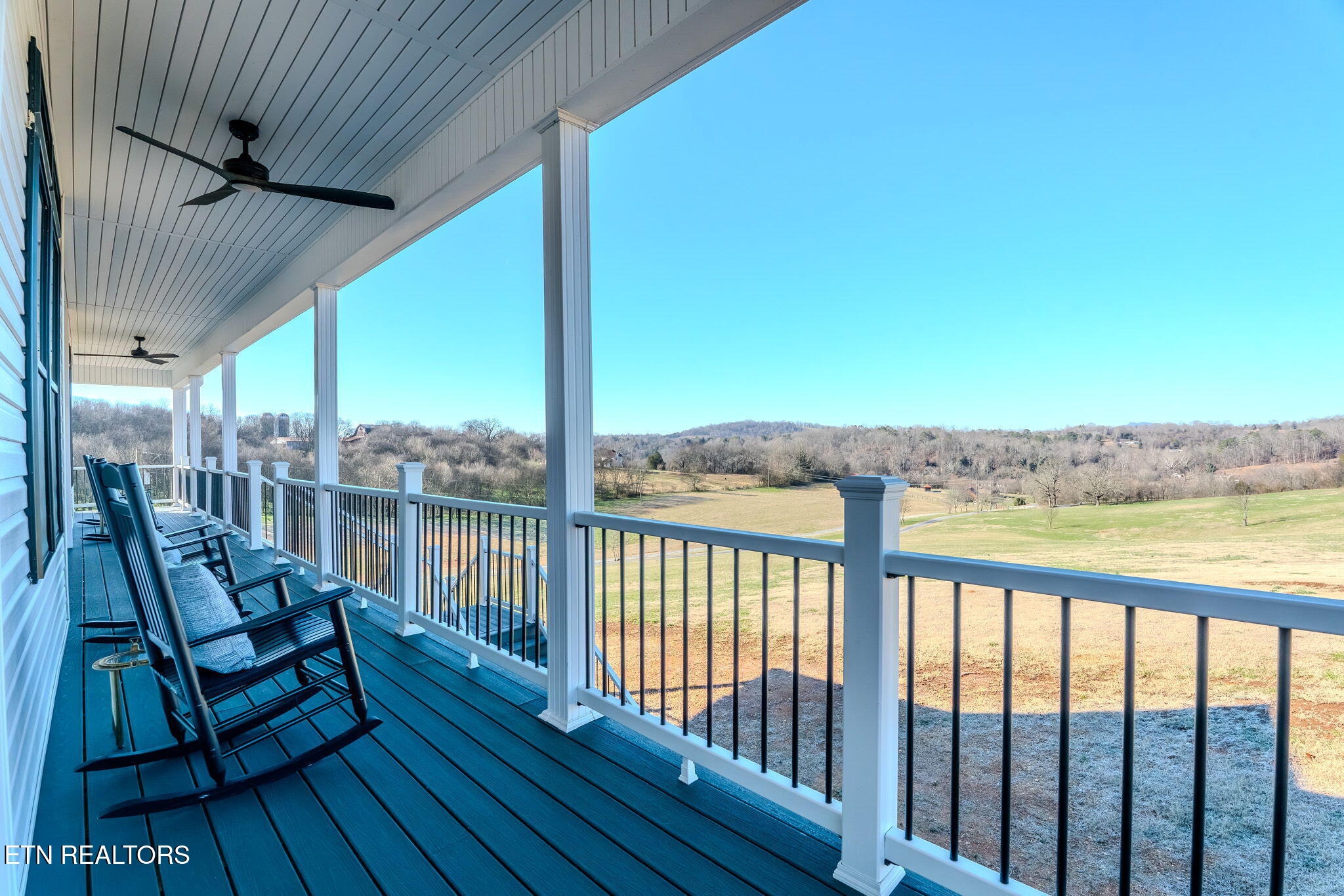 2324 Holston View Road New Market, TN 37820 - Photo 4 of 52 49-web-or-mls-_DSC5168-HDR