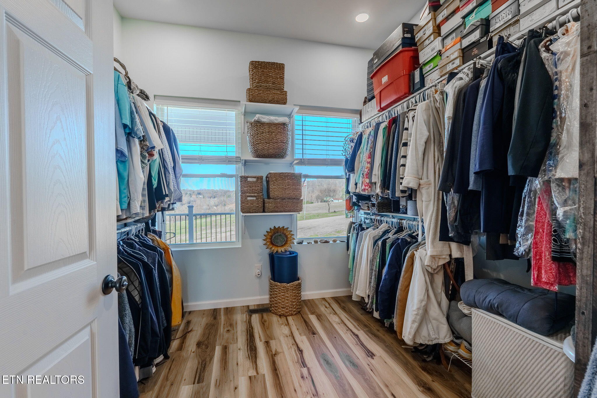 2324 Holston View Road New Market, TN 37820 - Photo 43 of 52 41-web-or-mls-_DSC5056-HDR