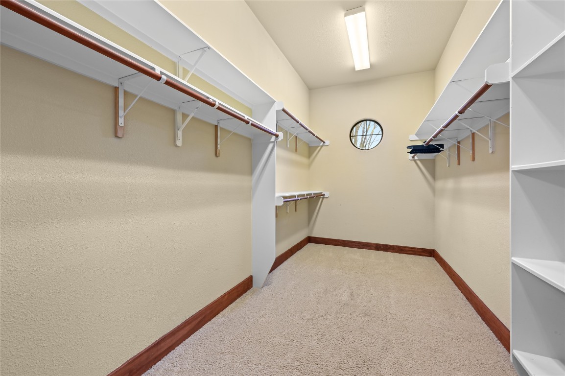 351 Hawthorne Loop Driftwood, TX 78619 - Photo 20 of 39 a view of a hallway with entryway