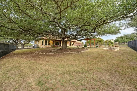 $925,000 | 351 Hawthorne Loop, Driftwood, TX 78619
