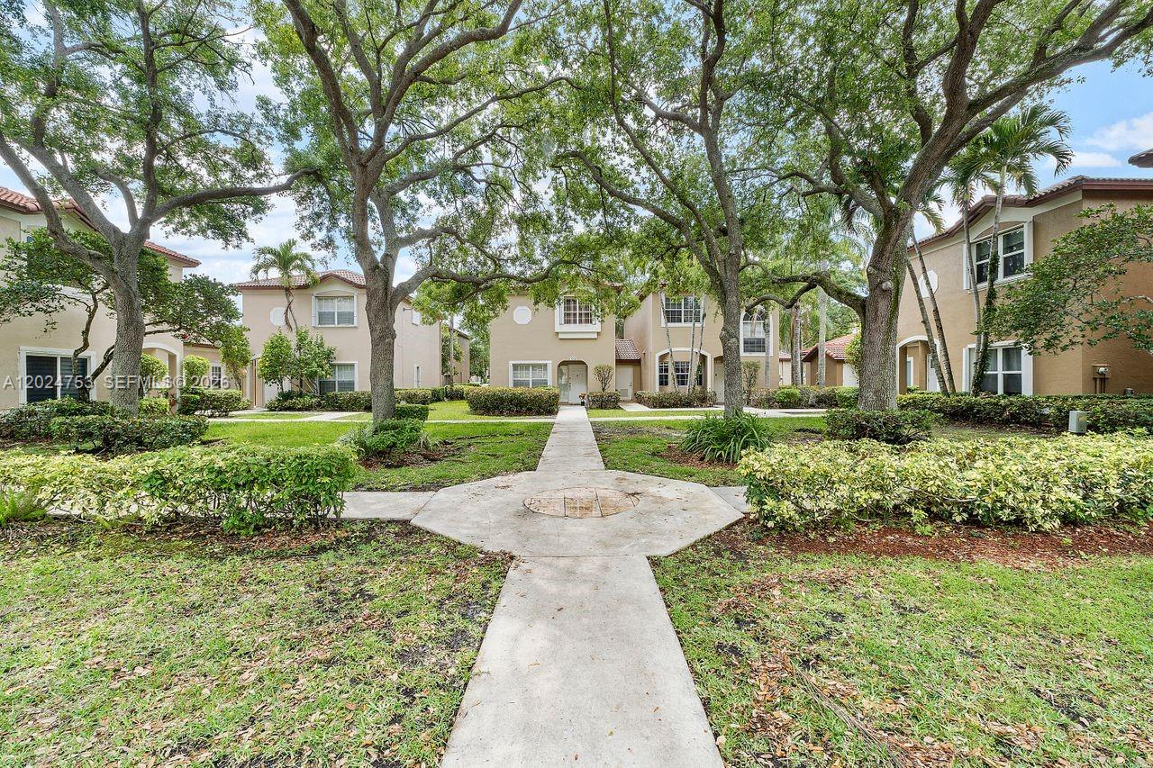 16035 Emerald Cove Road Weston, FL 33331 - Photo 2 of 36