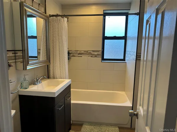 $2,750 | 312 Main Street, Unit 3C, White Plains, NY 10601