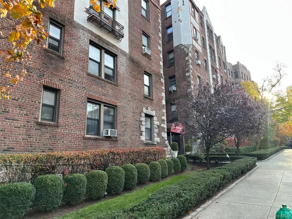 $2,750 | 312 Main Street, Unit 3C, White Plains, NY 10601