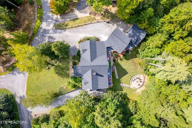 $1,396,000 | 2619 Bear Crossing Way, Sevierville, TN 37862