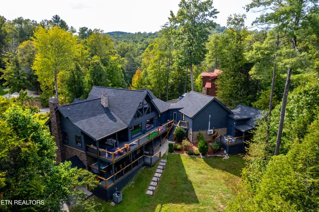$1,396,000 | 2619 Bear Crossing Way, Sevierville, TN 37862