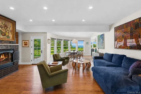$5,695,000 | 160 Sound Drive, Greenport, NY 11944