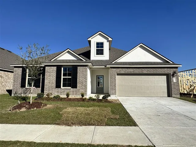 $331,900 | 4677 East Ridge Road, Lake Charles, LA 70607