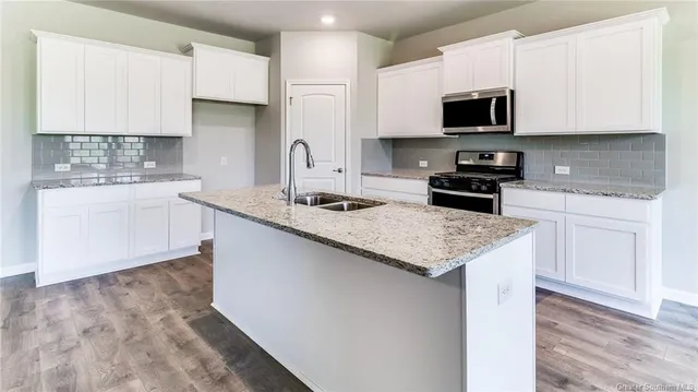 $331,900 | 4677 East Ridge Road, Lake Charles, LA 70607