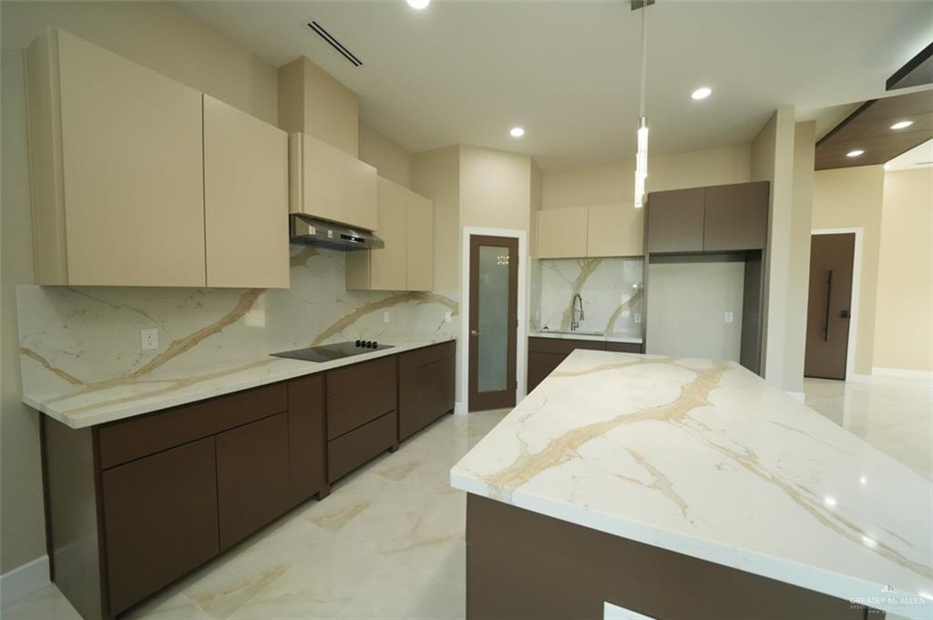 621 Samaria Street Weslaco, TX 78596 - Photo 8 of 28