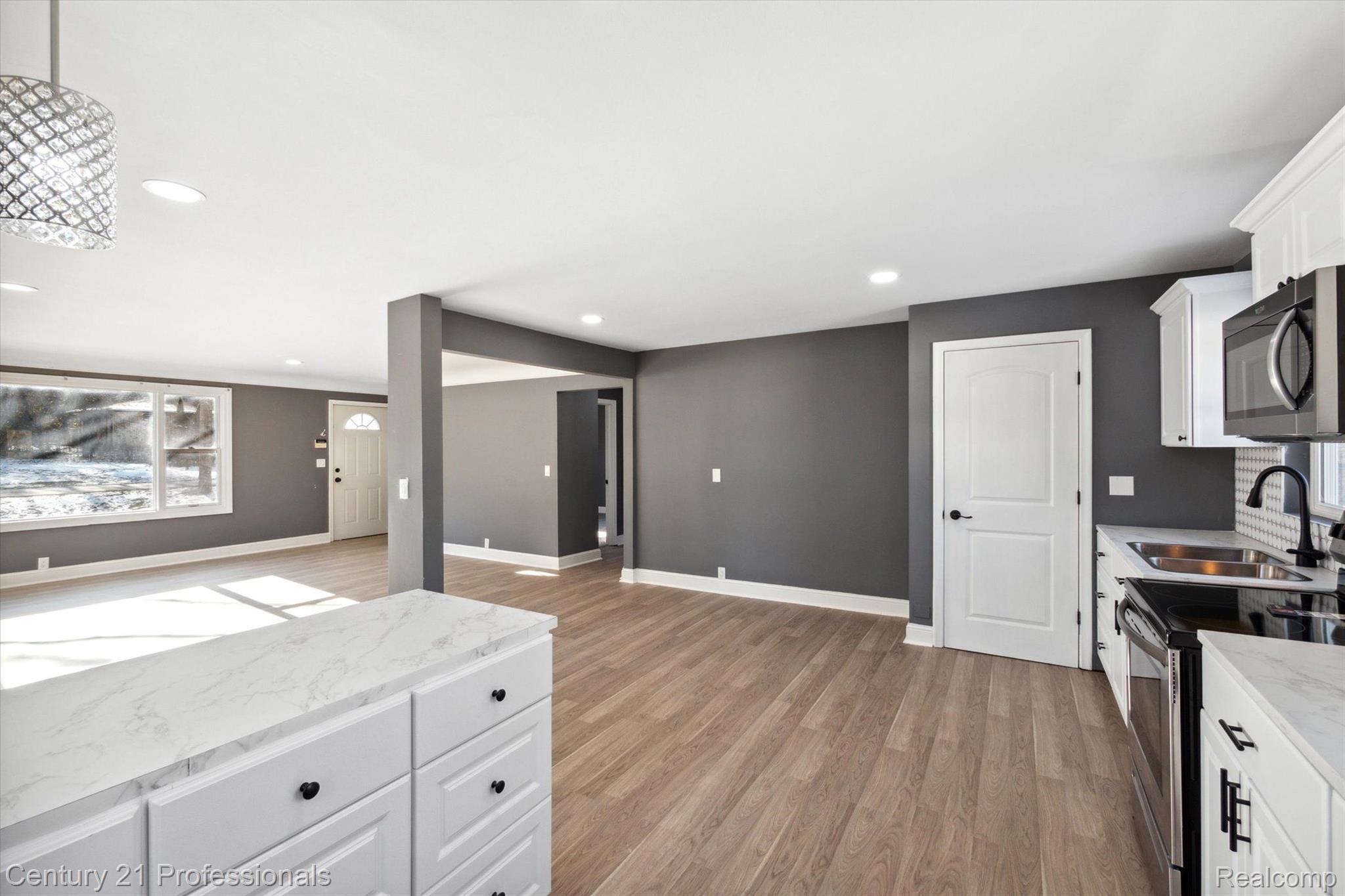1808 Ward Road Bloomfield Hills, MI 48302 - Photo 15 of 32