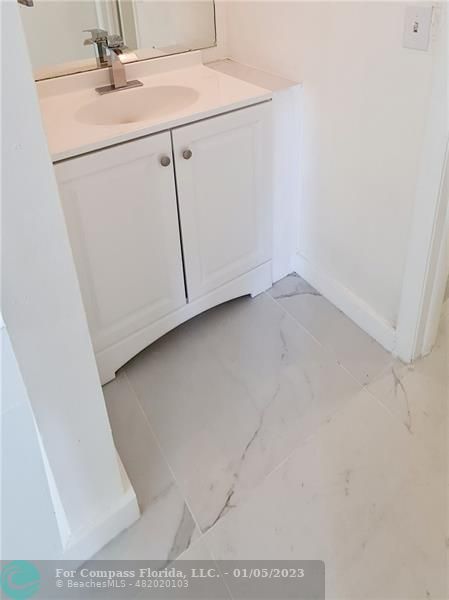 Welleby Sunrise, FL 33351 - Photo 8 of 10 a view of a garage