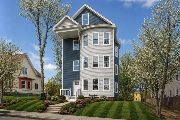 $3,000 | 39 Gates Street, Unit 1, Worcester, MA 01610