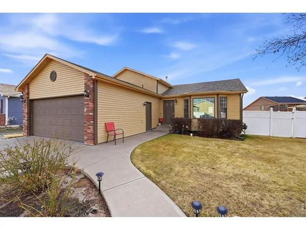 $400,000 | 405 North 30th Avenue, Greeley, CO 80631