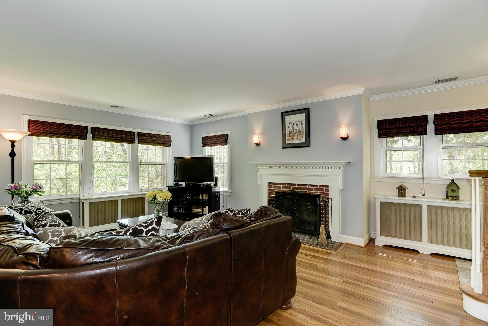 6501 Persimmon Tree Road Cabin John, MD 20818 - Photo 4 of 30 Family Room