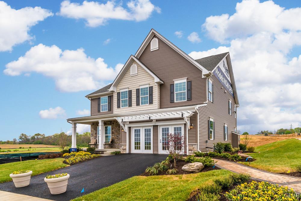 2500 Raya Way Easton, PA 18045 - Photo 1 of 2 Gallery Image 1
