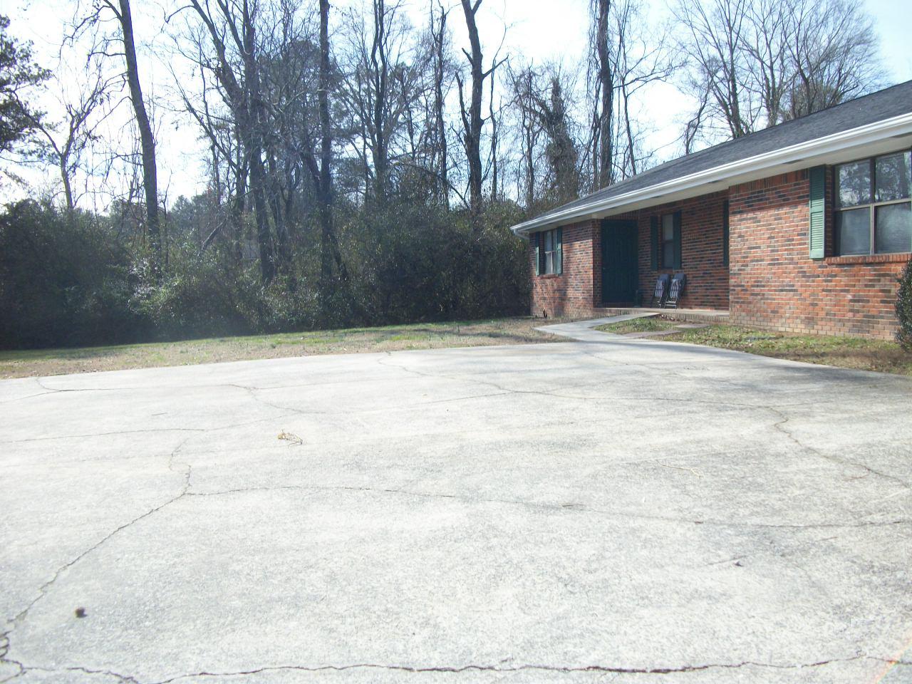 101 Lytle Road, Unit A & B Rossville, GA 30741 - Photo 4 of 5 100_8435